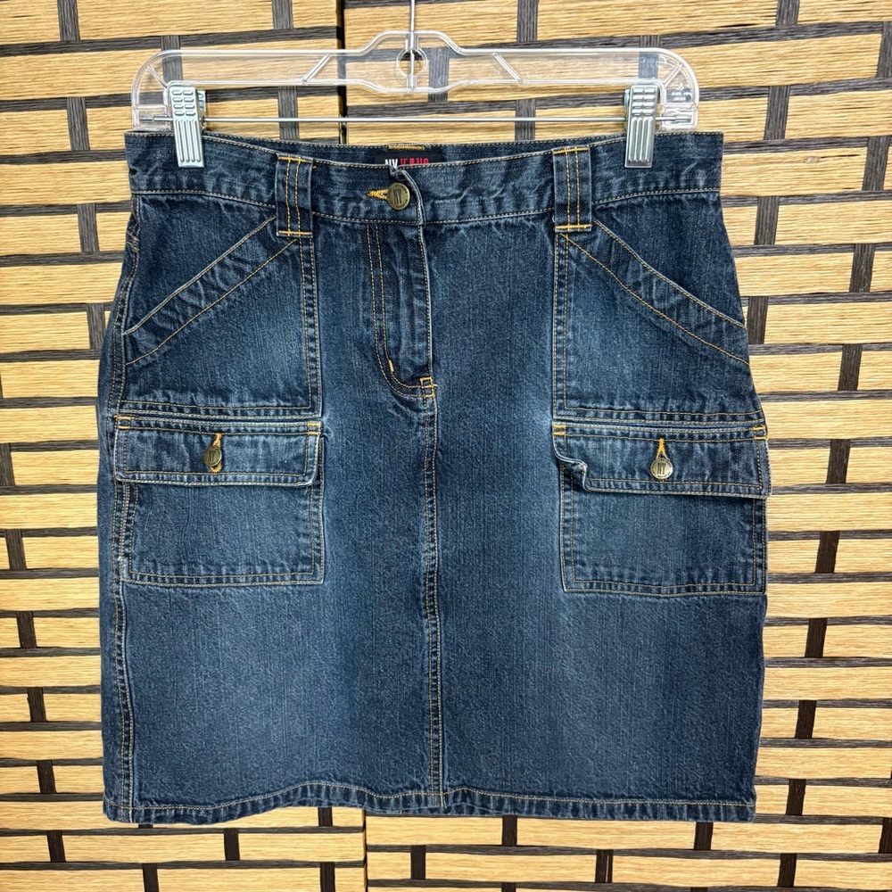 New York & Company Denim‎ Skirt Size 6